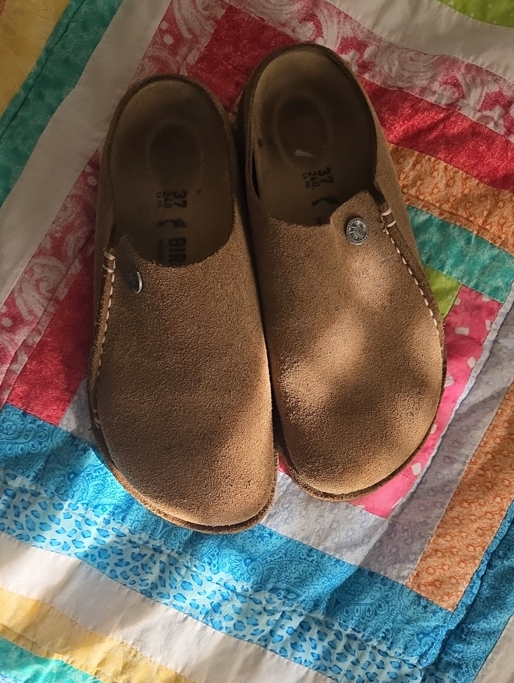 BIRKENSTOCK Zermatt Suede Slip-On Clogs in Brown. Size 37 (6)